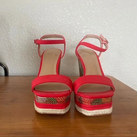 Mix No. 6 Red Wedges Size 7 - Picture 4 of 4